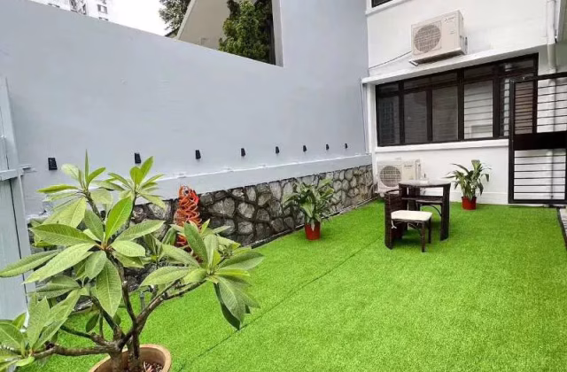 单间出租 • 登加 • JALAN ELOK (229049) • S$2200 • 联排排屋 • 主人房