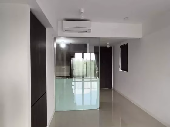 整套出租 • 新加坡河 •  Riverfront Residences • S$4000 • 住宅公寓 • 872ft² / 81m² 照片
