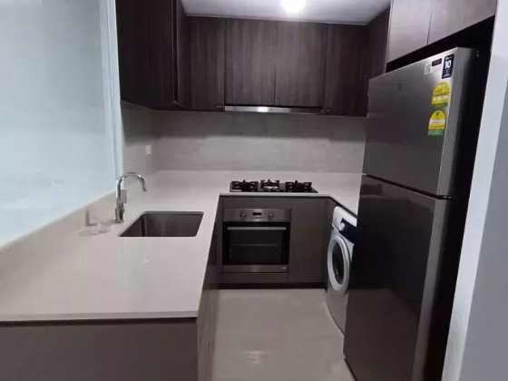 整套出租 • 新加坡河 •  Riverfront Residences • S$4000 • 住宅公寓 • 872ft² / 81m² 照片