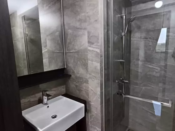整套出租 • 新加坡河 •  Riverfront Residences • S$4000 • 住宅公寓 • 872ft² / 81m² 照片