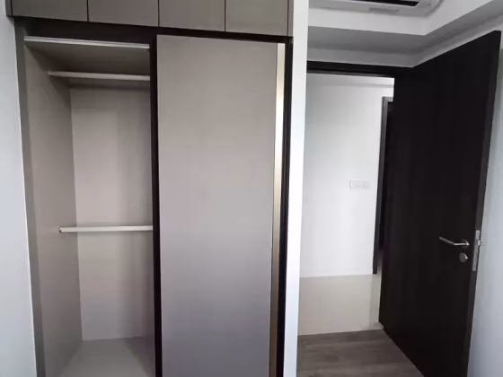 整套出租 • 新加坡河 •  Riverfront Residences • S$4000 • 住宅公寓 • 872ft² / 81m² 照片