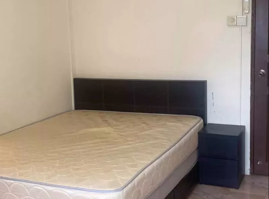 单间出租 • 梧槽 • 232 Yishun Street 21 • S$1200 • 3房(2臥室) • 普通房 照片