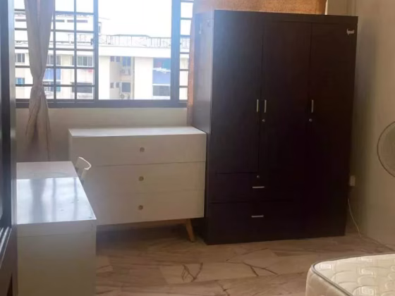 单间出租 • 梧槽 • 232 Yishun Street 21 • S$1200 • 3房(2臥室) • 普通房 照片
