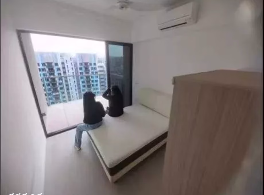 单间出租 • 马林百列 •  The Woodleigh Residences • S$2200 • 住宅公寓 • 普通房 照片