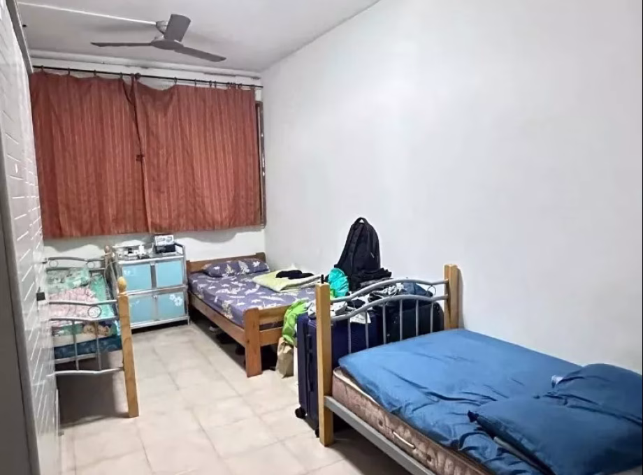 单间出租 • 梧槽 • 306 Yishun Central • S$500 • 3房(2臥室) • 床位出租 照片