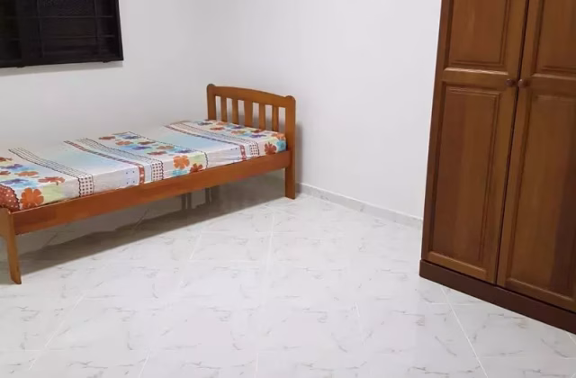 单间出租 • 盛港 • 296B Compassvale Crescent • S$750 • 3房(2臥室) • 普通房