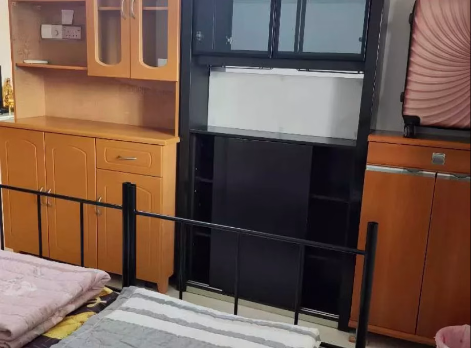 单间出租 • 欧南 • 45 Sims Drive • S$1100 • 3房(2臥室) • 普通房 照片