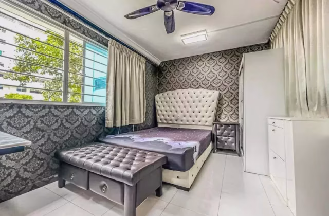 单间出租 • 三巴旺 • 820 Woodlands Street 82 • S$900 • 执行组屋 • 普通房
