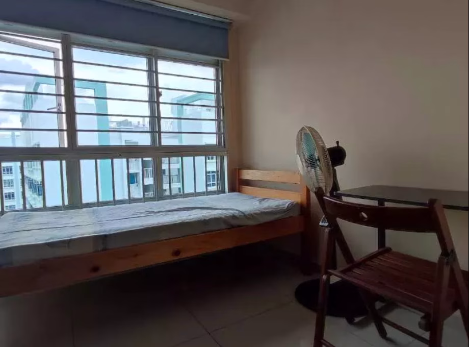 单间出租 • 碧山 • 211C Compassvale Lane • S$1000 • 3房(2臥室) • 普通房 照片