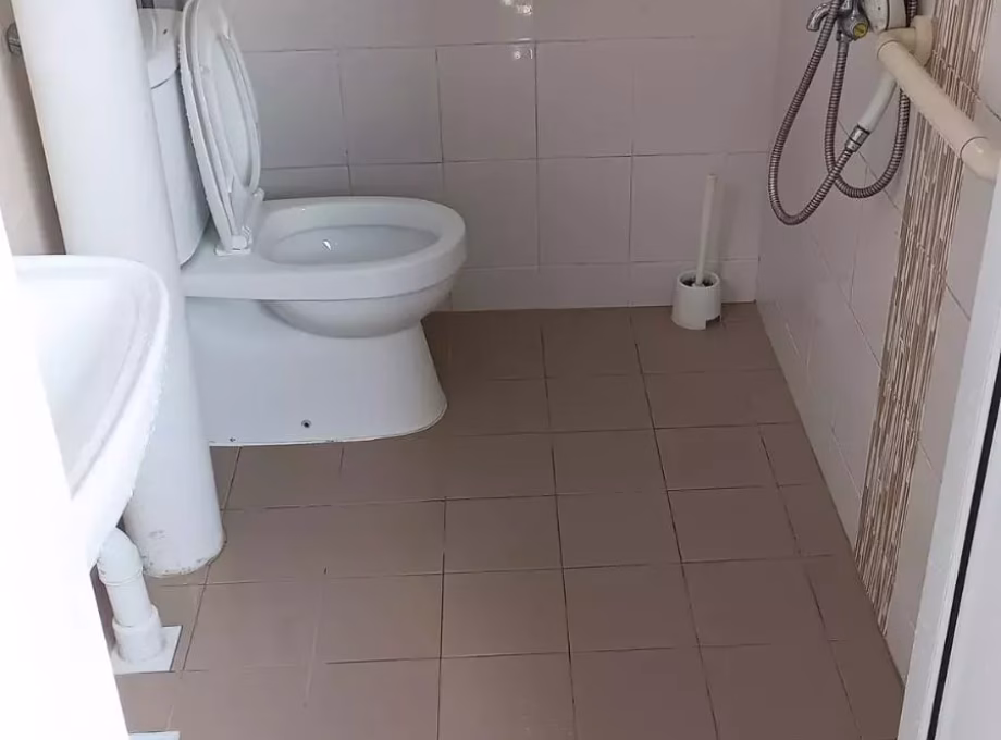 单间出租 • 林厝港 • 476 Jurong West Street 41 • S$390 • 4房(3臥室) • 佣人房 照片