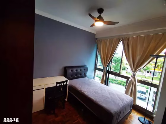 单间出租 • 梧槽 •  Orchid Park Condominium • S$1000 • 共管公寓 • 普通房 照片