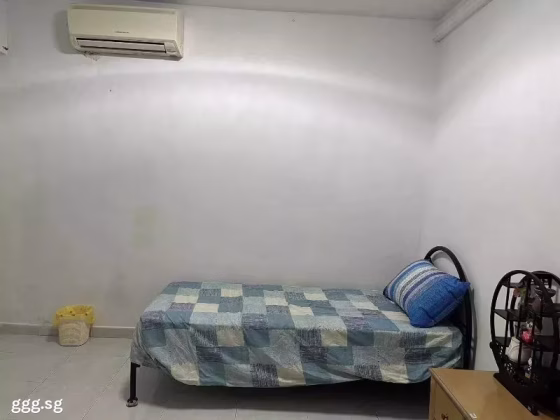 单间出租 • 西部集水区 • 384 Tampines Street 32 • S$1200 • 5房(4臥室) • 普通房 照片