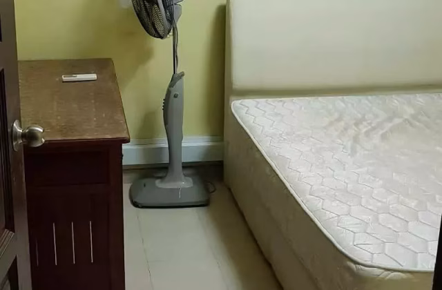 单间出租 • 金文泰 • 15 Telok Blangah Crescent • S$1000 • 3房(2臥室) • 普通房