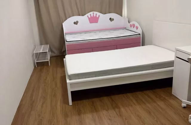 单间出租 • 武吉巴督 • 440C Bukit Batok West Avenue 8 • S$1500 • 3房(2臥室) • 佣人房
