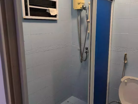 单间出租 • 碧山 • 308A Anchorvale Road • S$1400 • 4房(3臥室) • 主人房 照片