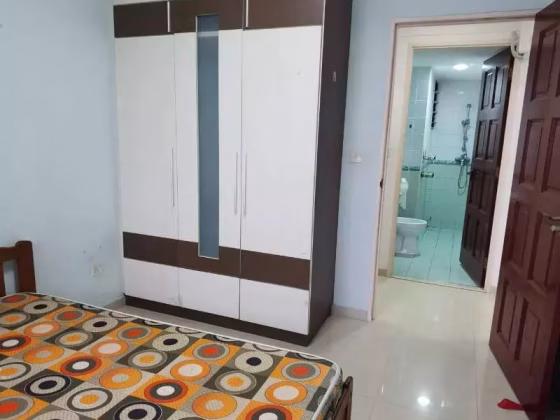 单间出租 • 马林百列 • 146 Lorong 2 Toa Payoh • S$1100 • 4房(3臥室) • 普通房 照片