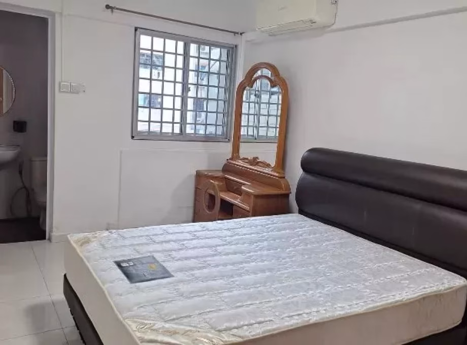 整套出租 • 欧南 • 302 Ubi Avenue 1 • S$3200 • 3房(2臥室) • 678ft² / 62m² 照片