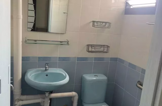 单间出租 • 乌节 • 505 Ang Mo Kio Avenue 8 • S$750 • 3房(2臥室) • 普通房