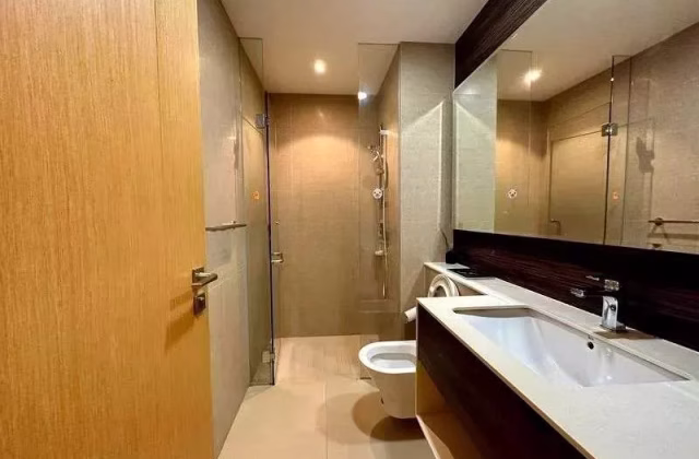 整套出租 • 蔡厝港 •  Commonwealth Towers • S$3100 • 共管公寓 • 689ft² / 64m²