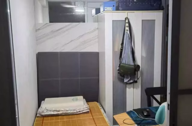 单间出租 • 梧槽 • 242 Yishun Ring Road • S$700 • 3房(2臥室) • 普通房