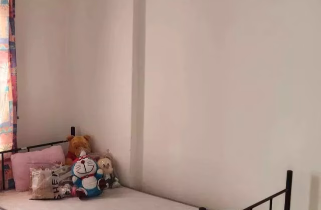 单间出租 • 后港 • 351B Canberra Road • S$800 • 4房(3臥室) • 普通房