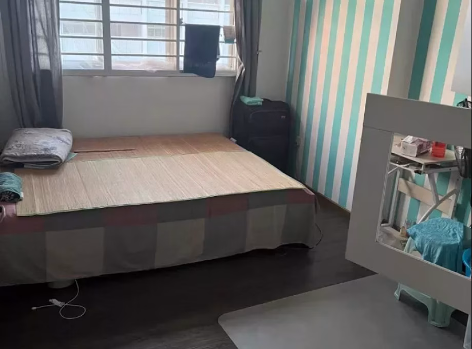 单间出租 • 梧槽 • 428B Yishun Avenue 11 • S$750 • 4房(3臥室) • 普通房 照片
