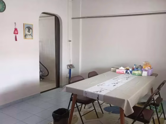 单间出租 • 梧槽 • 726 Yishun Street 71 • S$950 • 4房(3臥室) • 普通房 照片