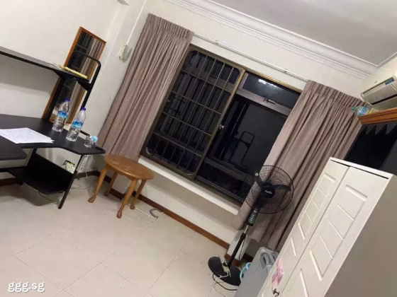 单间出租 • 林厝港 • 665A Jurong West Street 64 • S$1250 • 执行组屋 • 普通房 照片