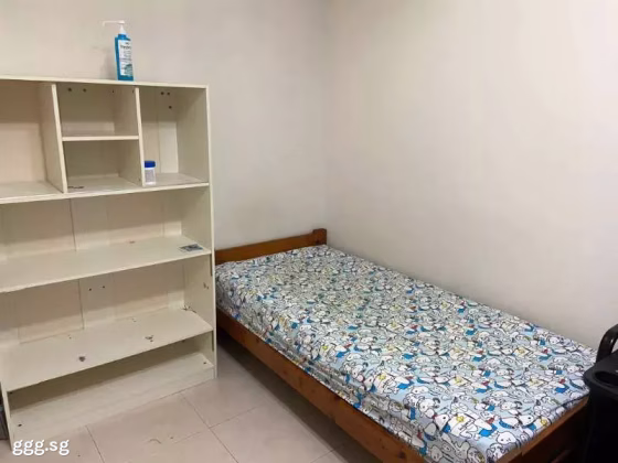 单间出租 • 林厝港 • 665A Jurong West Street 64 • S$1250 • 执行组屋 • 普通房 照片