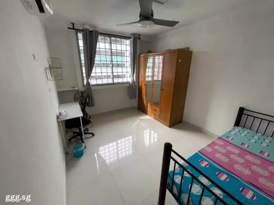 单间出租 • 新加坡河 • 515 Hougang Avenue 10 • S$1000 • 5房(4臥室) • 普通房 照片