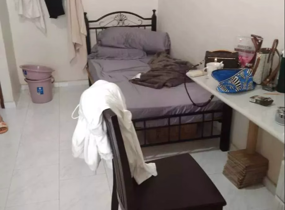 单间出租 • 巴耶利峇 • 105 Jurong East Street 13 • S$950 • 4房(3臥室) • 普通房 照片