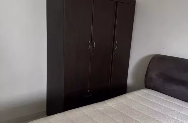 单间出租 • 武吉知马 • 78 Bedok North Road • S$1300 • 4房(3臥室) • 主人房
