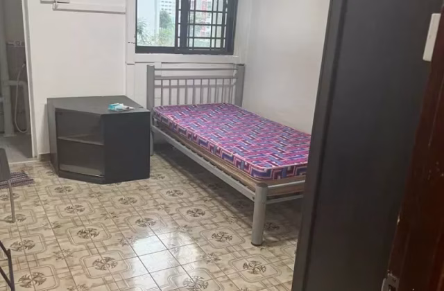 单间出租 • 乌节 • 211 Ang Mo Kio Avenue 3 • S$350 • 3房(2臥室) • 床位出租
