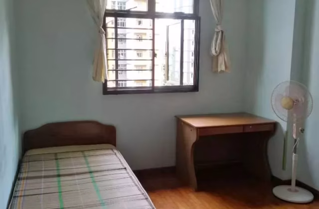 单间出租 • 林厝港 • 678B Jurong West Street 64 • S$1000 • 5房(4臥室) • 普通房