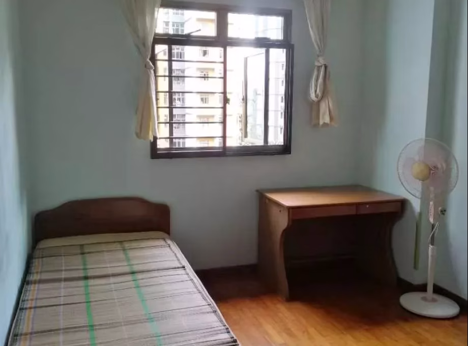 单间出租 • 林厝港 • 678B Jurong West Street 64 • S$1000 • 5房(4臥室) • 普通房 照片