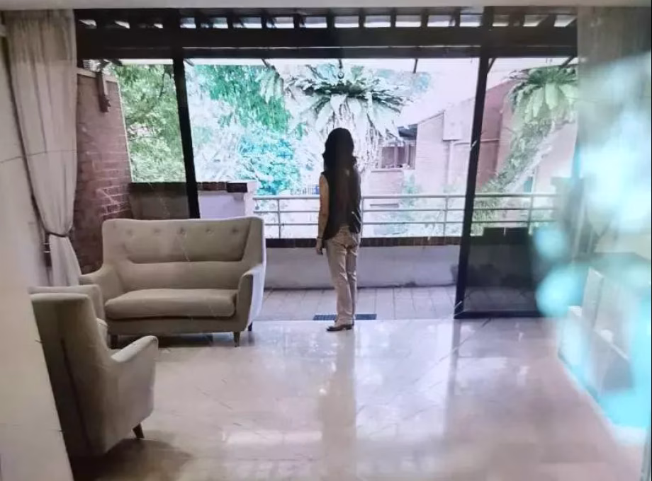单间出租 • 宏茂桥 •  Loyang Valley • S$1150 • 共管公寓 • 普通房 照片