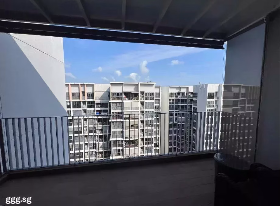 整套出租 • 三巴旺 •  Twin Fountains • S$6000 • 双拼别墅 • 1226ft² / 113m² 照片