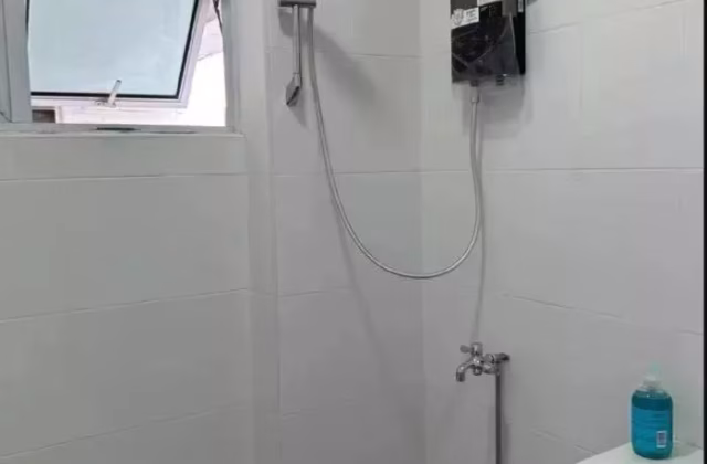 单间出租 • 新加坡河 • 212 Hougang Street 21 • S$1000 • 3房(2臥室) • 普通房
