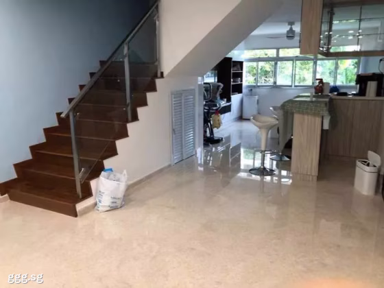 单间出租 • 三巴旺 • 358 Woodlands Avenue 5 • S$800 • 5房(4臥室) • 普通房 照片