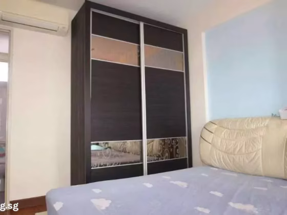单间出租 • 林厝港 • 175B Yung Kuang Road • S$1400 • 3房(2臥室) • 主人房 照片