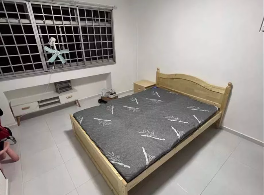 单间出租 • 西部集水区 • 450A Tampines Street 42 • S$1200 • 5房(4臥室) • 普通房 照片