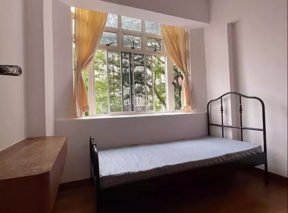 单间出租 • 勿洛 •  Langston Ville • S$1250 • 住宅公寓 • 普通房 照片