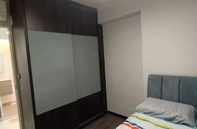 单间出租 • 三巴旺 • 185C Woodlands Street 13 • S$1300 • 4房(3臥室) • 普通房