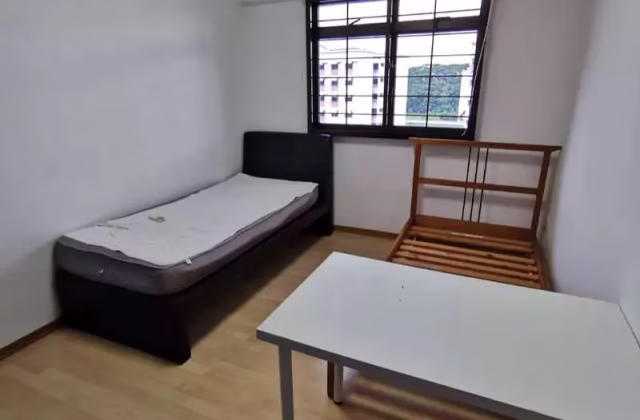 单间出租 • 后港 • 501A Wellington Circle • S$1100 • 5房(4臥室) • 普通房