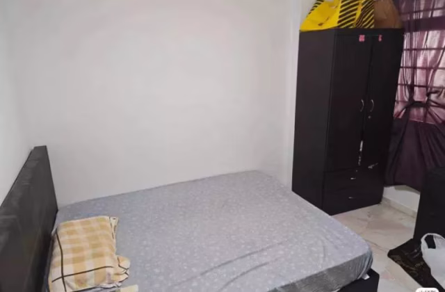 单间出租 • 林厝港 • 639 Jurong West Street 61 • S$1100 • 3房(2臥室) • 普通房