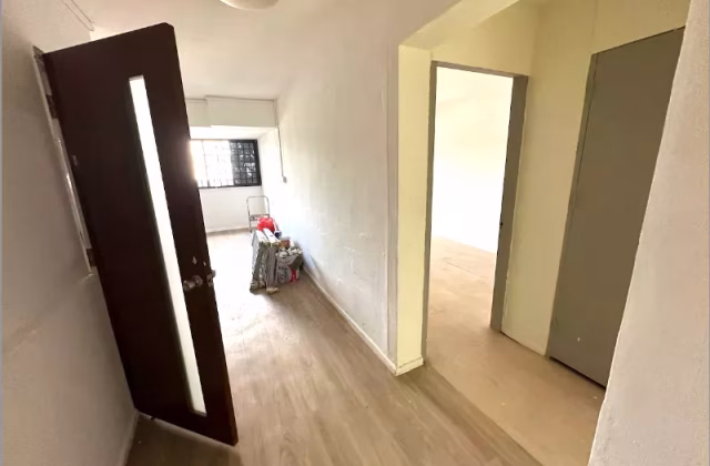 整套出租 • 巴耶利峇 • 214 Jurong East Street 21 • S$3800 • 3房(2臥室) • 883ft² / 82m²