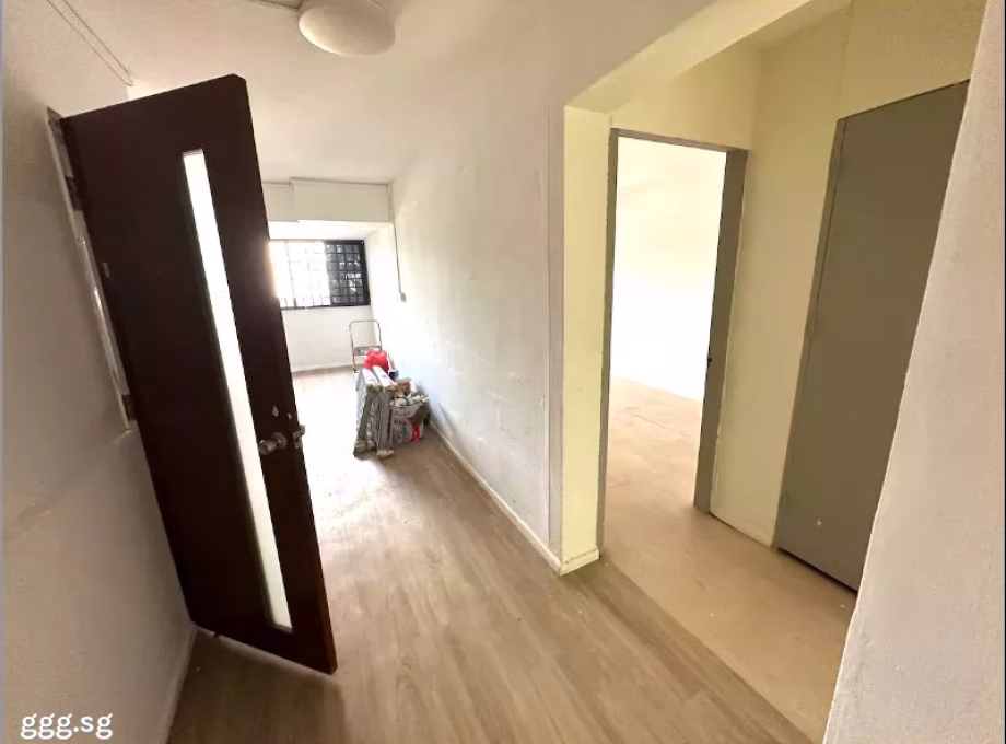 整套出租 • 巴耶利峇 • 214 Jurong East Street 21 • S$3800 • 3房(2臥室) • 883ft² / 82m² 照片