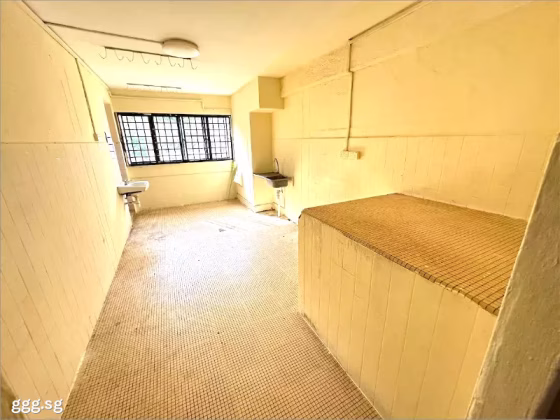 整套出租 • 巴耶利峇 • 214 Jurong East Street 21 • S$3800 • 3房(2臥室) • 883ft² / 82m² 照片