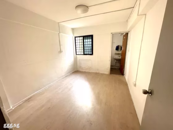 整套出租 • 巴耶利峇 • 214 Jurong East Street 21 • S$3800 • 3房(2臥室) • 883ft² / 82m² 照片