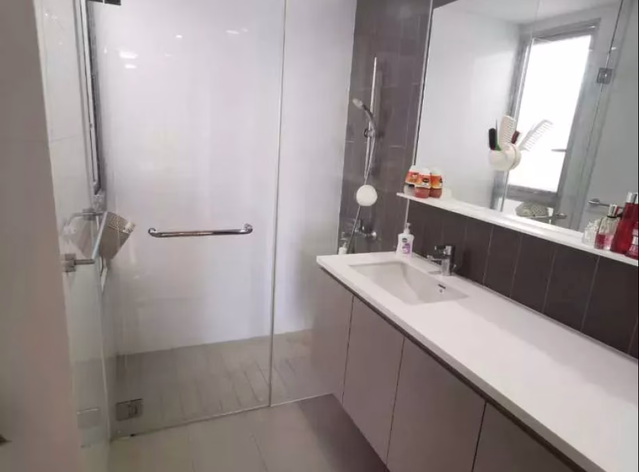 单间出租 • 西部集水区 •  Citylife@tampines • S$1600 • 3房(2臥室) • 主人房 照片